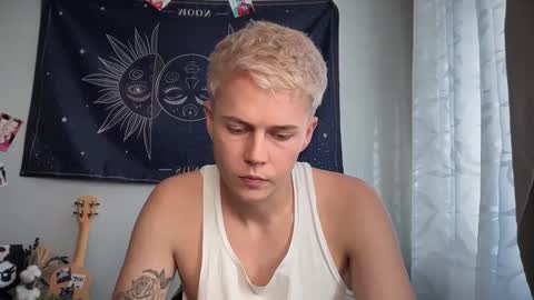 Snapshot of danny_love01 chatting on 1, 10, 2025 danny online show from 1, 10, 2025