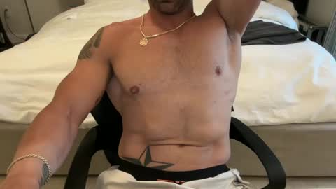 Snapshot of dannyland9 chatting on 22, 2, 2025 dannyland9 online show from 22, 2, 2025