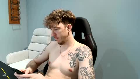 Snapshot of dannythreeyway chatting on 14, 9, 2025 DannyThreeWay online show from 14, 9, 2025