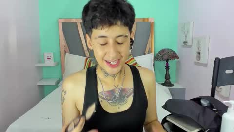 Snapshot of dante_bieber chatting on 17, 12, 2025 dante online show from 17, 12, 2025