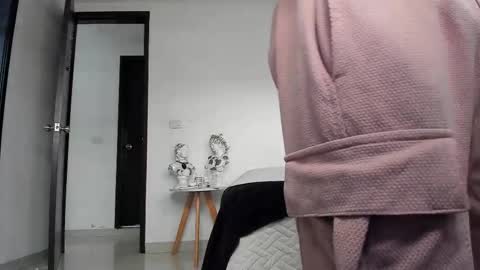 Snapshot of dantecummingss chatting on 5, 11, 2025 Dante online show from 5, 11, 2025