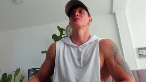 Snapshot of dantecummingss chatting on 17, 12, 2025 Dante online show from 17, 12, 2025