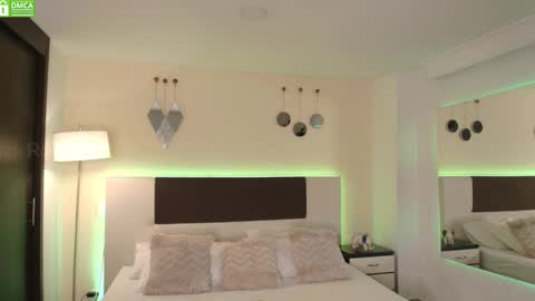 Dante online show from 5, 3, 2025