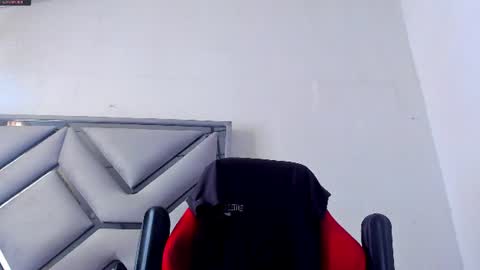 Snapshot of danterouxx chatting on 18, 6, 2026 Dante online show from 18, 6, 2026