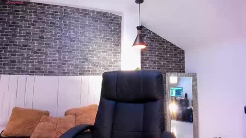 Snapshot of dantesuarez28 chatting on 2, 2, 2026 Dante Suarez online show from 2, 2, 2026