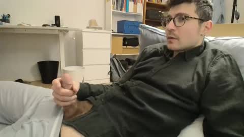 Snapshot of dantheman233 chatting on 22, 12, 2025 Daniel online show from 22, 12, 2025