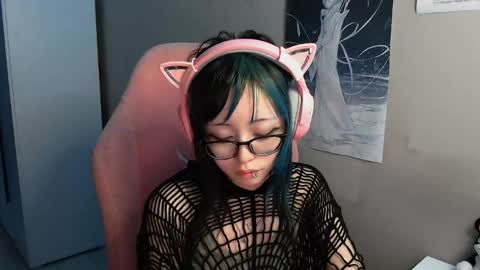 danyelleeyermann online show from 16, 4, 2026