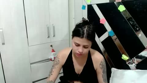 Snapshot of daphne877046 chatting on 24, 2, 2026 daphne877046 online show from 24, 2, 2026