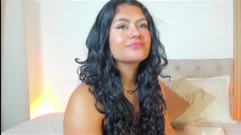 Snapshot of daphne_24 chatting on 17, 6, 2026 Antonella Mora online show from 17, 6, 2026