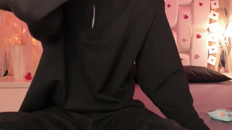 daphne_and_roger online show from 23, 2, 2026