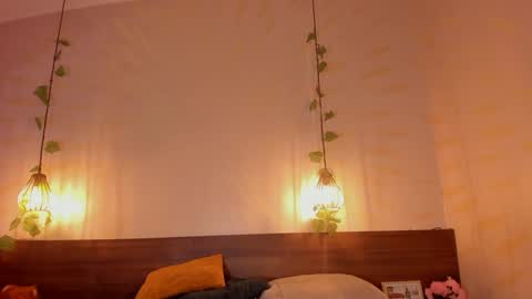 Snapshot of daphne_courtis chatting on 19, 1, 2025 Daphne online show from 19, 1, 2025