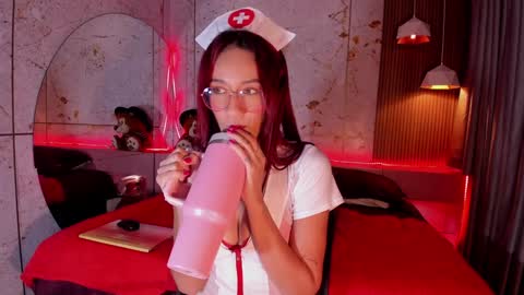 Snapshot of daphne_courtis chatting on 3, 2, 2025 Daphne online show from 3, 2, 2025