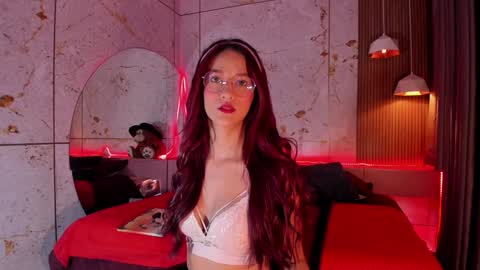 Snapshot of daphne_courtis chatting on 7, 2, 2025 Daphne online show from 7, 2, 2025