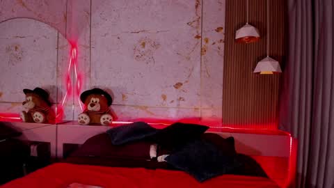 Snapshot of daphne_courtis chatting on 8, 2, 2025 Daphne online show from 8, 2, 2025