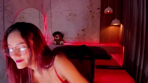 Snapshot of daphne_courtis chatting on 10, 2, 2025 Daphne online show from 10, 2, 2025