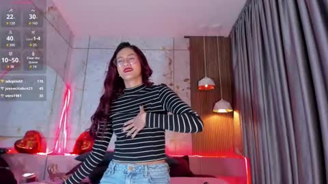 Snapshot of daphne_courtis chatting on 18, 2, 2025 Daphne online show from 18, 2, 2025