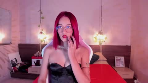 Snapshot of daphne_courtis chatting on 22, 9, 2025 Daphne online show from 22, 9, 2025