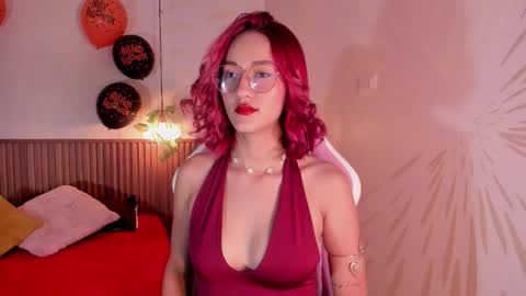 Snapshot of daphne_courtis chatting on 19, 10, 2025 Daphne online show from 19, 10, 2025