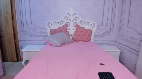 Snapshot of daphne_fox_ chatting on 4, 3, 2025 Daphne  online show from 4, 3, 2025