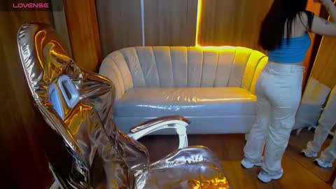 Snapshot of daphne_nicole_b chatting on 2, 3, 2026 daphne_nicole_b online show from 2, 3, 2026