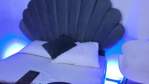 DaphneBlunt online show from 25, 11, 2025