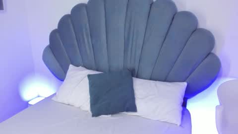 DaphneBlunt online show from 26, 11, 2025