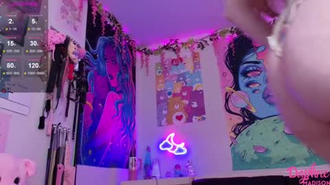 Daphne Madison online show from 9, 9, 2025