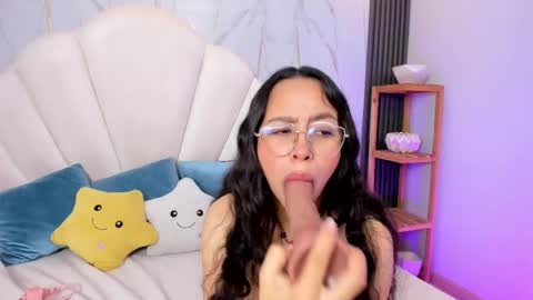 Snapshot of daphnevalucci chatting on 14, 4, 2026 daphnevalucci online show from 14, 4, 2026