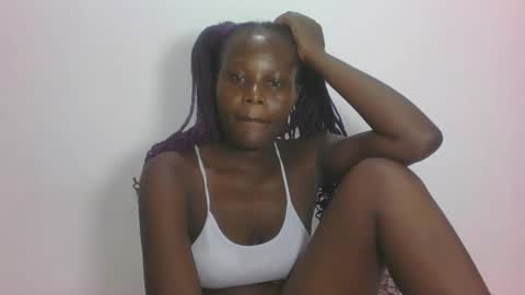 Snapshot of darberry21 chatting on 25, 4, 2026 ESTHER online show from 25, 4, 2026