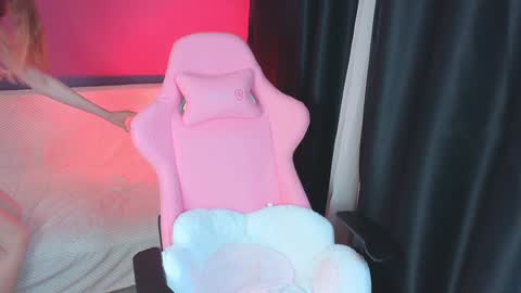 Snapshot of daria_rain chatting on 11, 12, 2024 Daria ---- online show from 11, 12, 2024