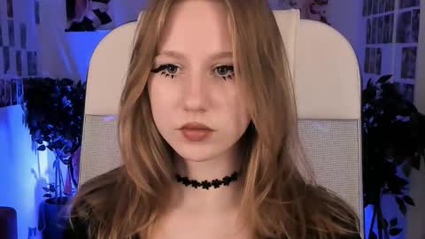 Snapshot of dariatate chatting on 11, 9, 2025 Daria Tate online show from 11, 9, 2025