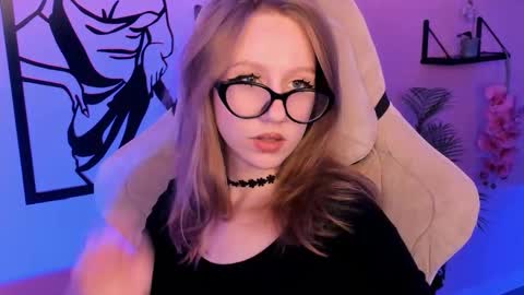 Snapshot of dariatate chatting on 17, 10, 2025 Daria Tate online show from 17, 10, 2025