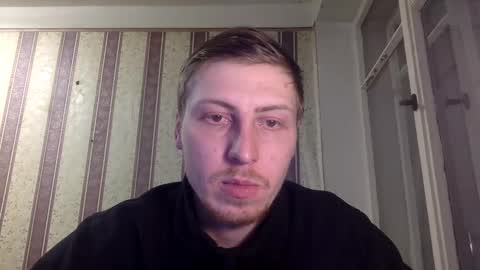 Snapshot of darienlarge chatting on 2, 12, 2024 darienlarge online show from 2, 12, 2024