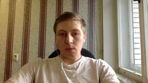 Snapshot of darienlarge chatting on 5, 12, 2024 darienlarge online show from 5, 12, 2024