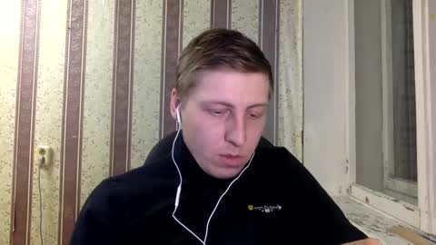 Snapshot of darienlarge chatting on 5, 12, 2024 darienlarge online show from 5, 12, 2024