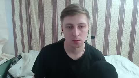 Snapshot of darienlarge chatting on 12, 3, 2025 darienlarge online show from 12, 3, 2025