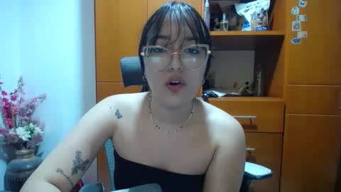 Snapshot of dariinka_vera chatting on 31, 10, 2025 Dariinka Vera online show from 31, 10, 2025