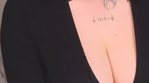 Snapshot of dario_doll_ chatting on 6, 1, 2025 Daria online show from 6, 1, 2025