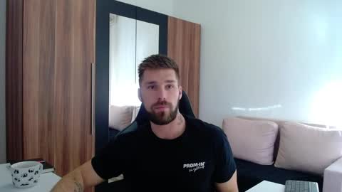 darius_94 online show from 7, 4, 2026