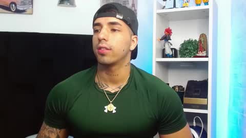 Darius Phoenix  online show from 25, 1, 2025