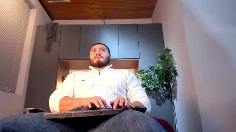 Snapshot of darius_wolfe chatting on 4, 5, 2026 Darius online show from 4, 5, 2026