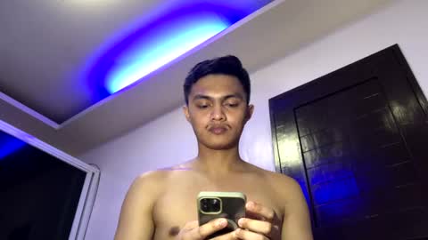 Snapshot of dark_angel69x chatting on 22, 1, 2025 Guile online show from 22, 1, 2025