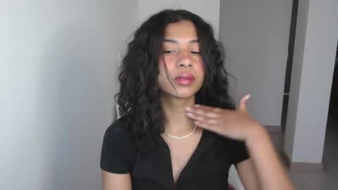 Snapshot of dark_enchantress_ chatting on 21, 12, 2024 Sofia online show from 21, 12, 2024