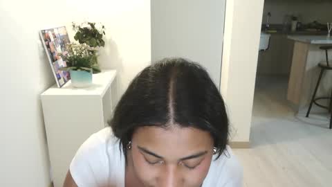 Snapshot of dark_enchantress_ chatting on 8, 1, 2025 Sofia online show from 8, 1, 2025