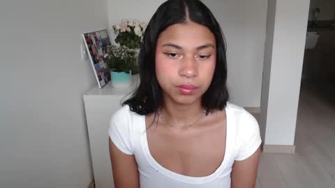 Snapshot of dark_enchantress_ chatting on 8, 1, 2025 Sofia online show from 8, 1, 2025