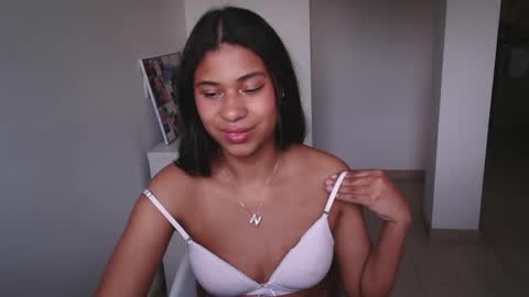 Snapshot of dark_enchantress_ chatting on 11, 1, 2025 Sofia online show from 11, 1, 2025