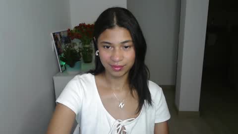 Snapshot of dark_enchantress_ chatting on 14, 1, 2025 Sofia online show from 14, 1, 2025