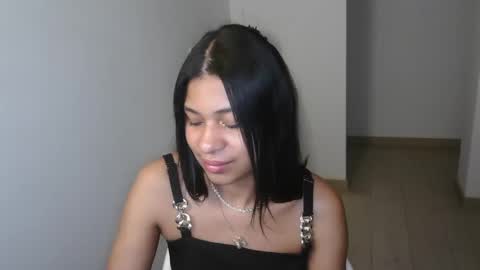Snapshot of dark_enchantress_ chatting on 22, 2, 2025 Sofia online show from 22, 2, 2025