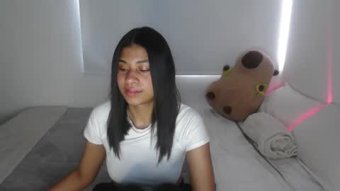 Snapshot of dark_enchantress_ chatting on 26, 2, 2025 Sofia online show from 26, 2, 2025