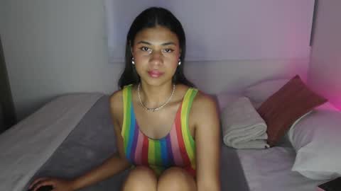 Snapshot of dark_enchantress_ chatting on 4, 3, 2025 Sofia online show from 4, 3, 2025